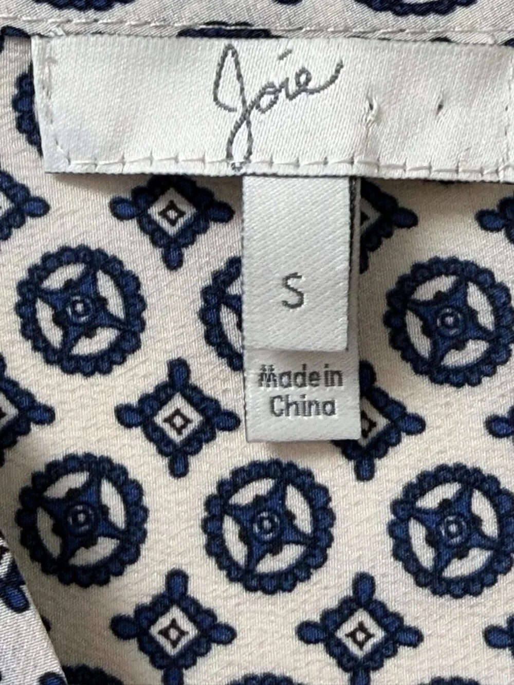 Joie Daryn 100% Silk Geometric Tile Medallion Print Boho Blouse Navy/Cream Sz S